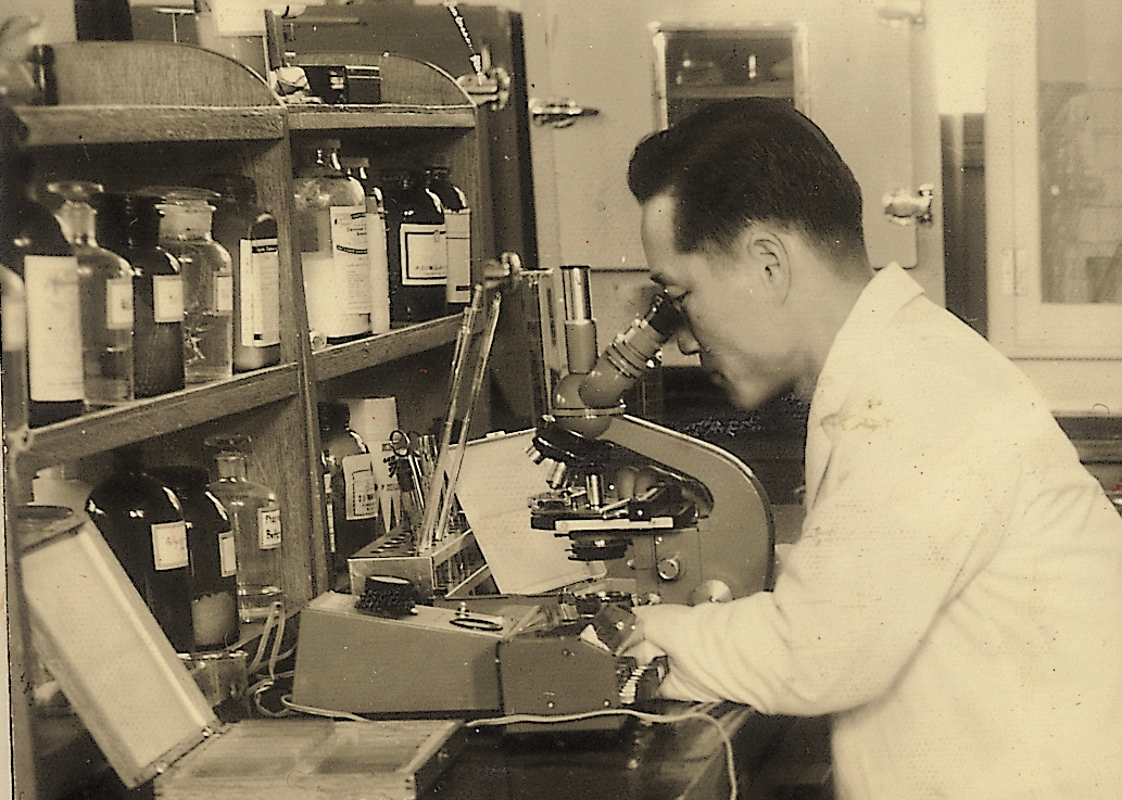 사료분석(영양 생리 1960년대) 사진1